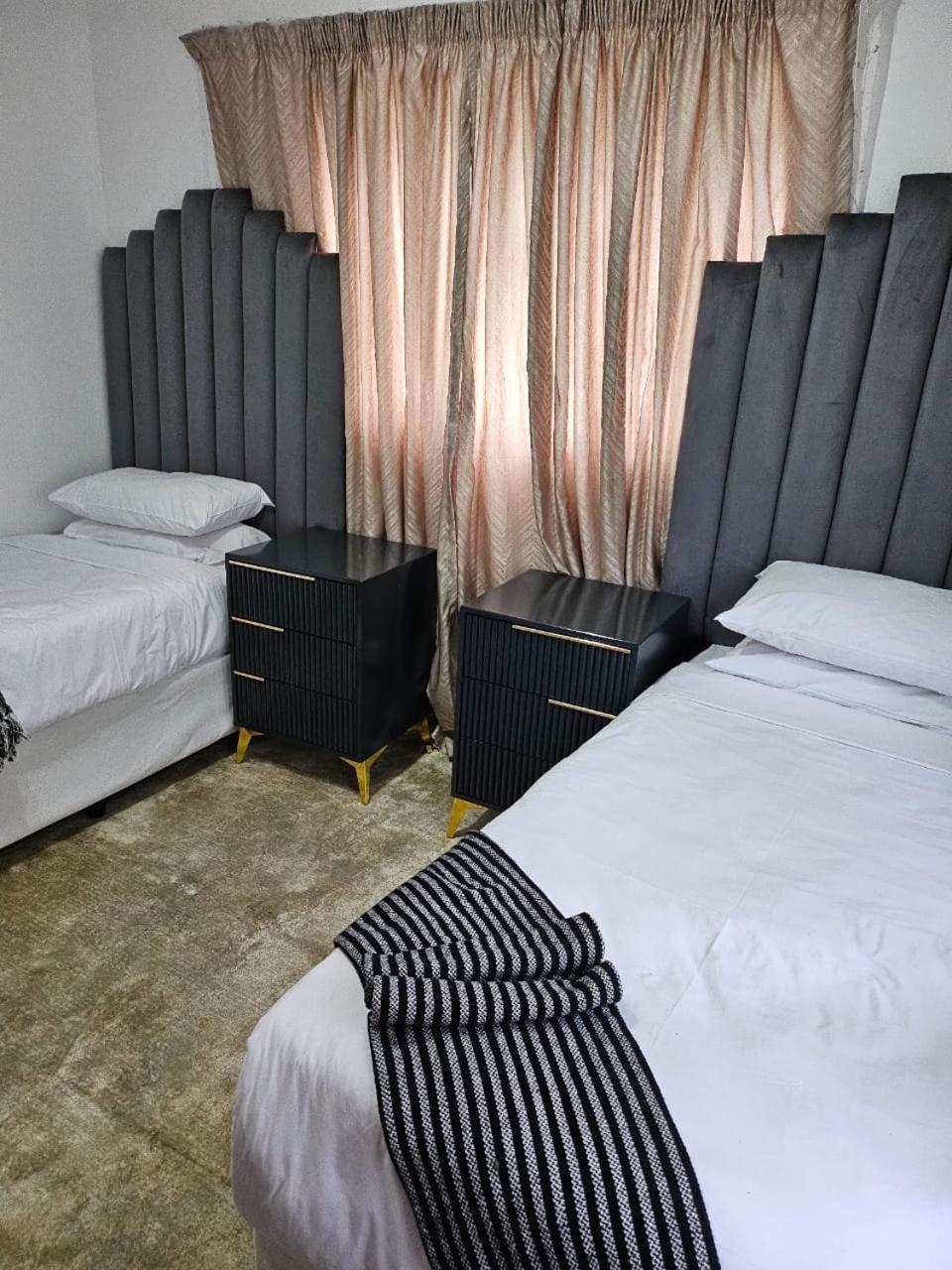 Oak Gardens Bed And Breakfast Ньюкасл Екстер'єр фото